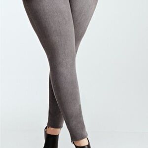 torrid Skinny Jeans in Washed Gray